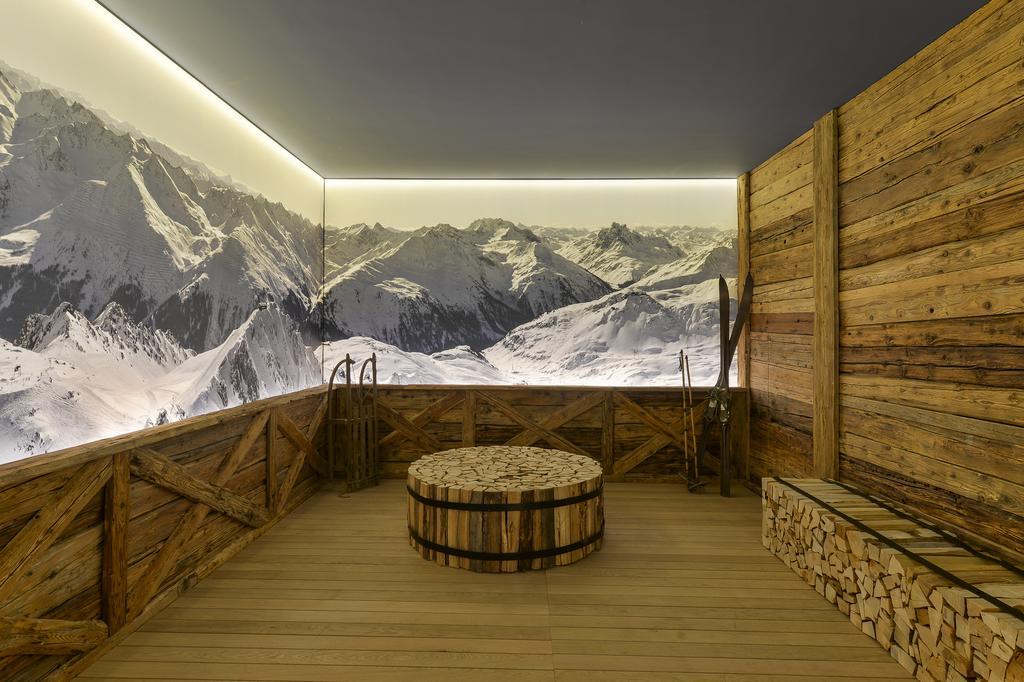 Alpenhotel Valluga Zuers Exterior photo
